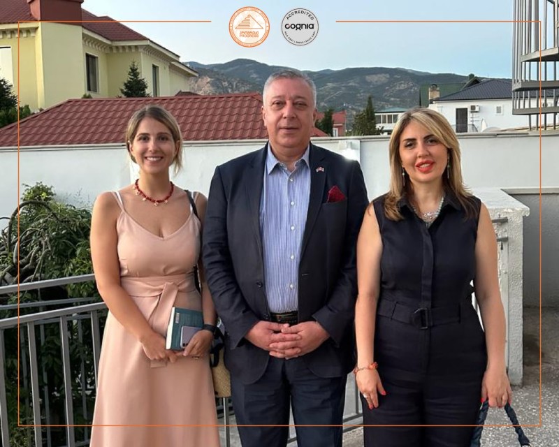 Nina Chikvashvili, the founder of the American International School of Progress, presented the "Progress Supreme Award" to US Ambassador, Kelly Degnan.